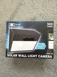 Cameră solară LSC Smart Connect cu iluminare