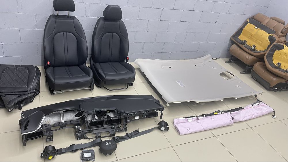 Перетяжка реставрация салон авто,дверные карты подлокотник сиденья