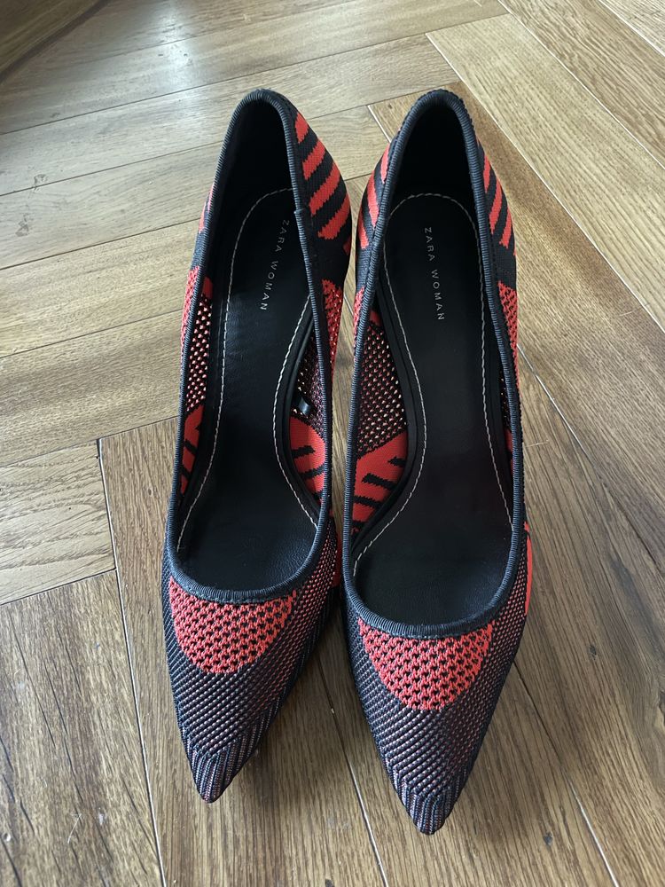 Pantofi stiletto Zara