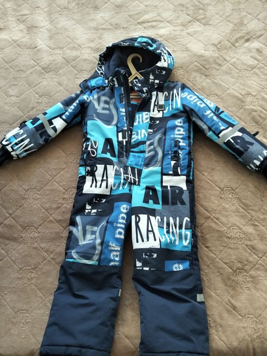 Продам комбинезон детский