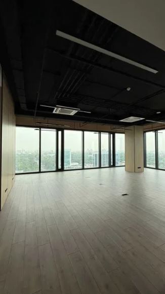 Сдается офис на ТЦ Next, Ул.Бобура, 888 м²