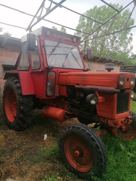 Vind tractor U650,disc plug ,erbicidatoare și remorcă