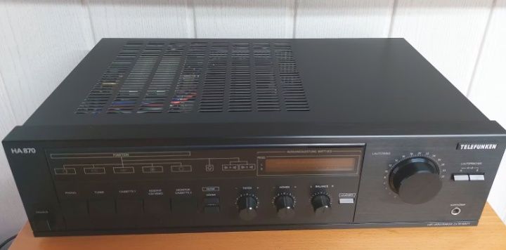 Продавам усилвател telefunken ha-870