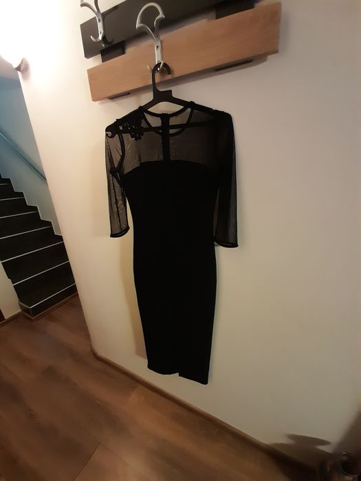 Черна рокля с мрежа