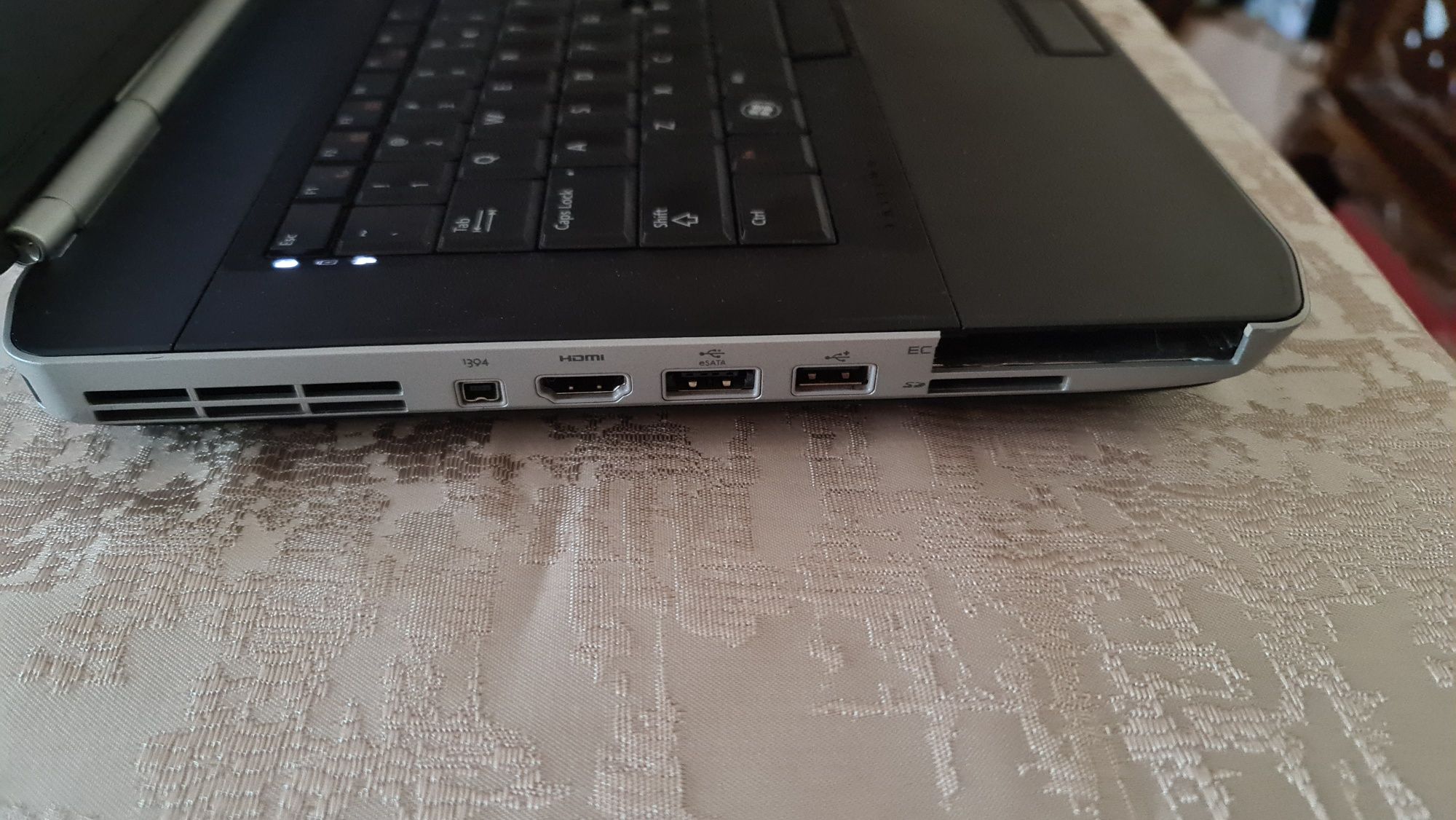 Vand Laptop Dell Latitude P16G i7