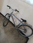 Vând bicicleta giant