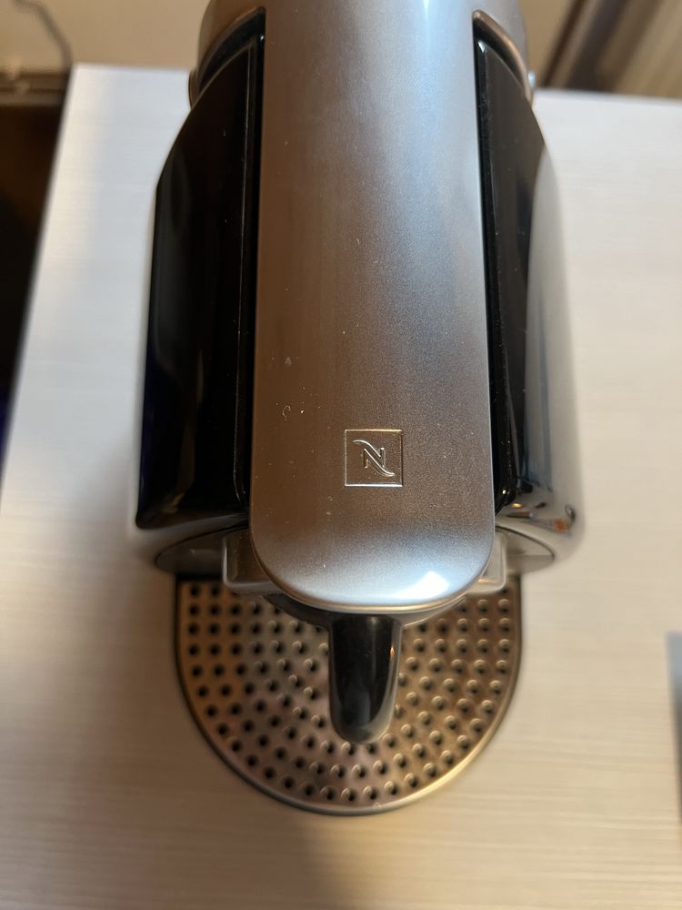 Vand espressor de cafea NESPRESSO