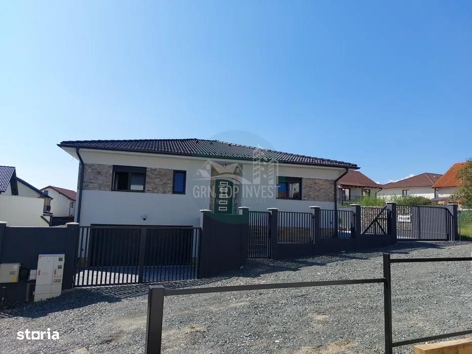 Casa 4 camere 2 bai dressing zona Selimbar