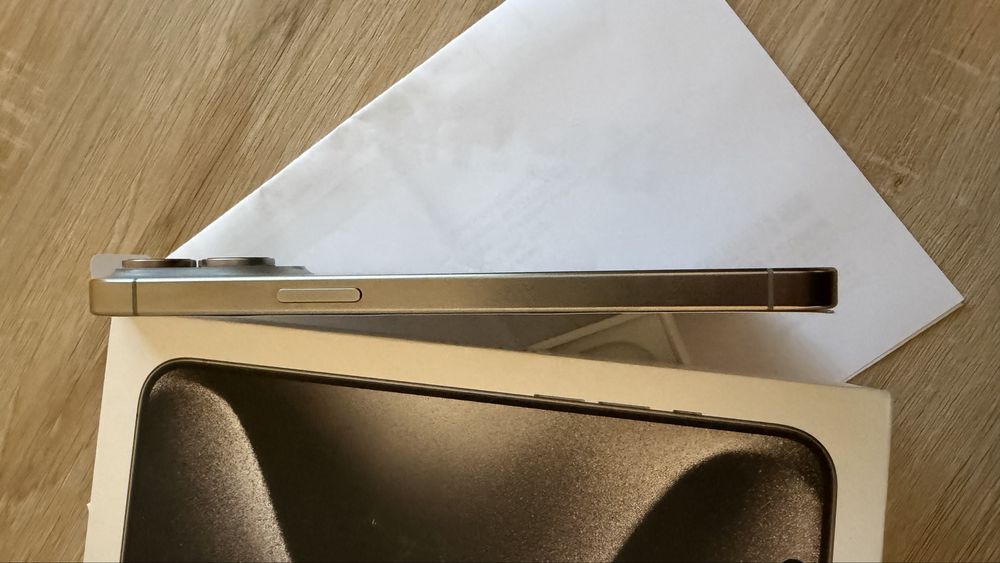 Безупречен iPhone 15 Pro Max/256/Silver
