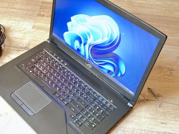 Геймърски лаптоп ASUS ROG STRIX GL703