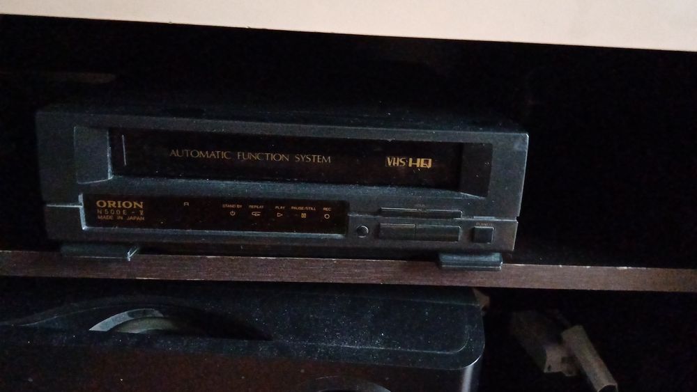 De vânzare video player cu înregistrare ORION  și recorder GRUNDING