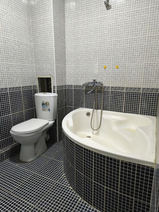 Яккасарой район ориентир: Башлык 2/5/5  Улучшенная планировка, 2*3