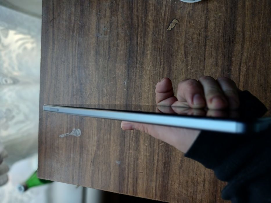 Samsung galaxy Tab A7 Lite plansheti srochna sotiladi