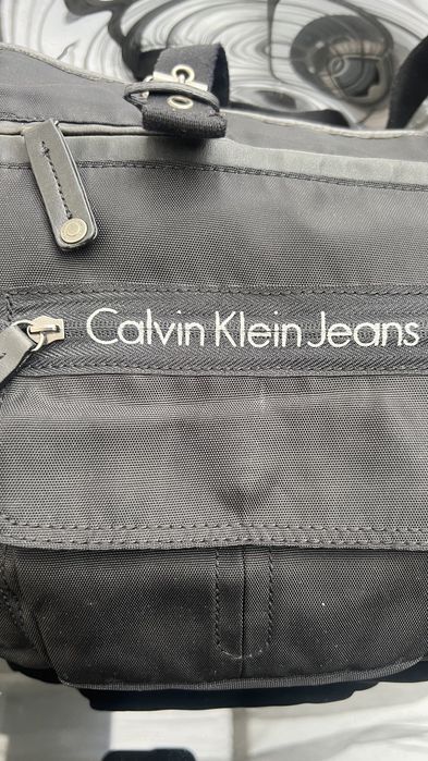 Calvin Klein спортна дамска чанта
