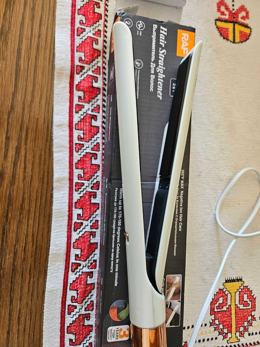 Керамична преса за коса REVLON,PHILIPS BHS378/00,RAF R422W