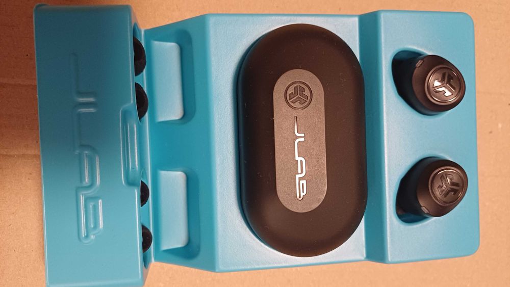 JLAB jbuds AIR слушалки