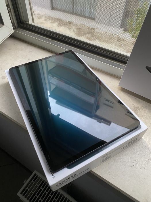 Samsung Galaxy Tab S7+ Plus 5G + Magic Keyboard