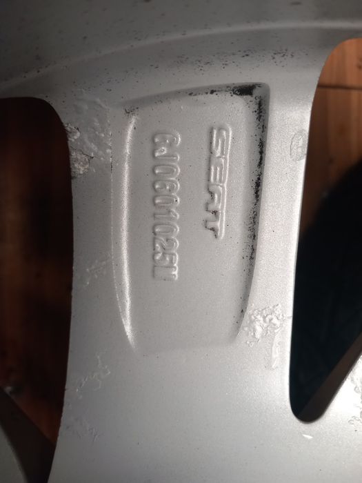 Jante seata ibiza r15 5x100 et 38 anvelope iarna 185 60 15