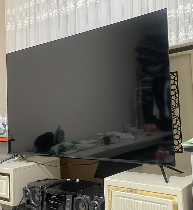 Ziffler 65   4K Smart TV