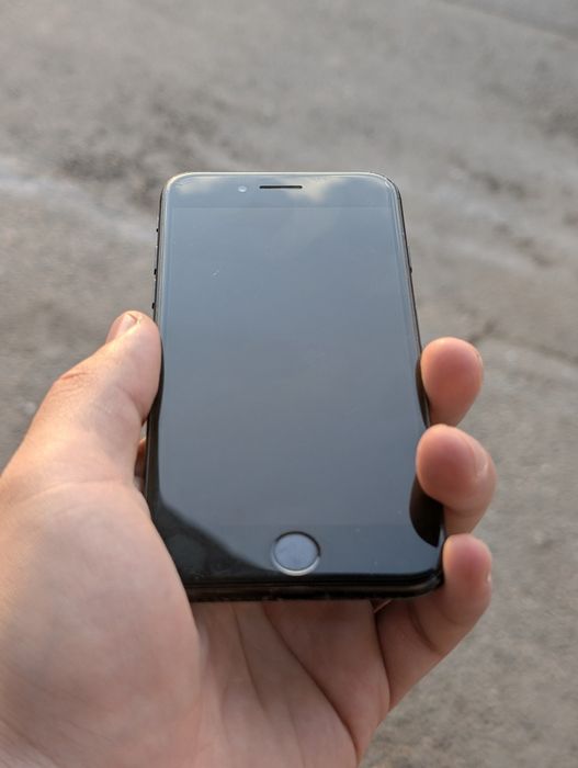 iPhone 8 Срочно!!!