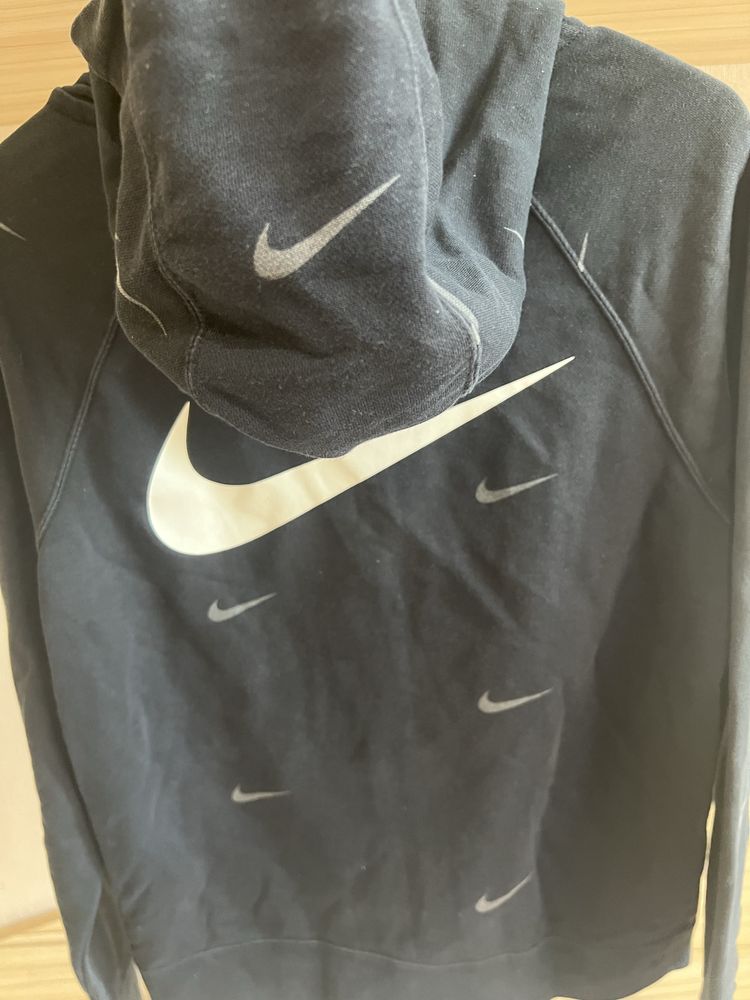 Суичър с качулка Nike- оригинал