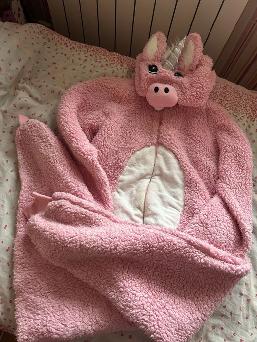 Комплект пижама гащеризон + пантофи еднорог