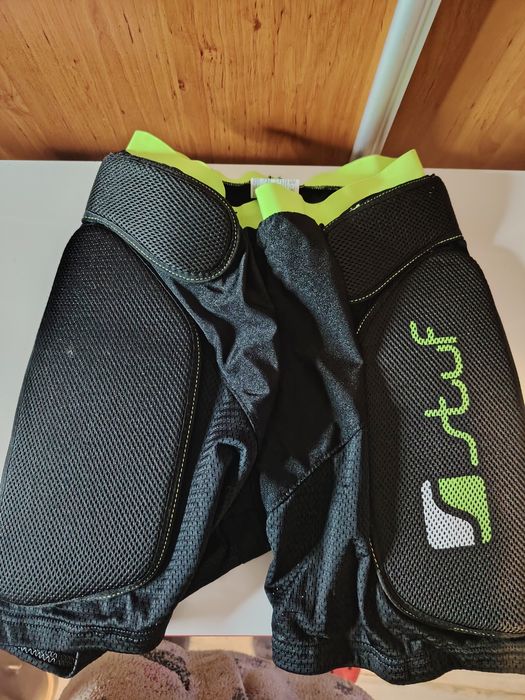 Stuf ски сноуборд протектор шорти размер М 48/528