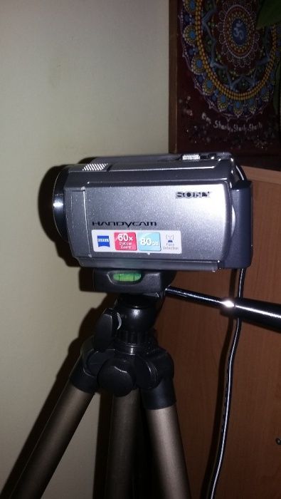 Camera video Sony Handycam DCR-SR58E (obiectiv Zeiss Vario Tessar)