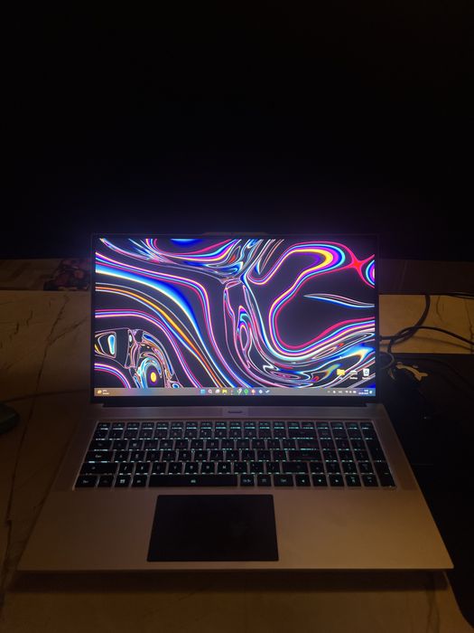 Ноутбук Gigabyte Aero 17 XE5, 4K 120hz, RTX3070ti