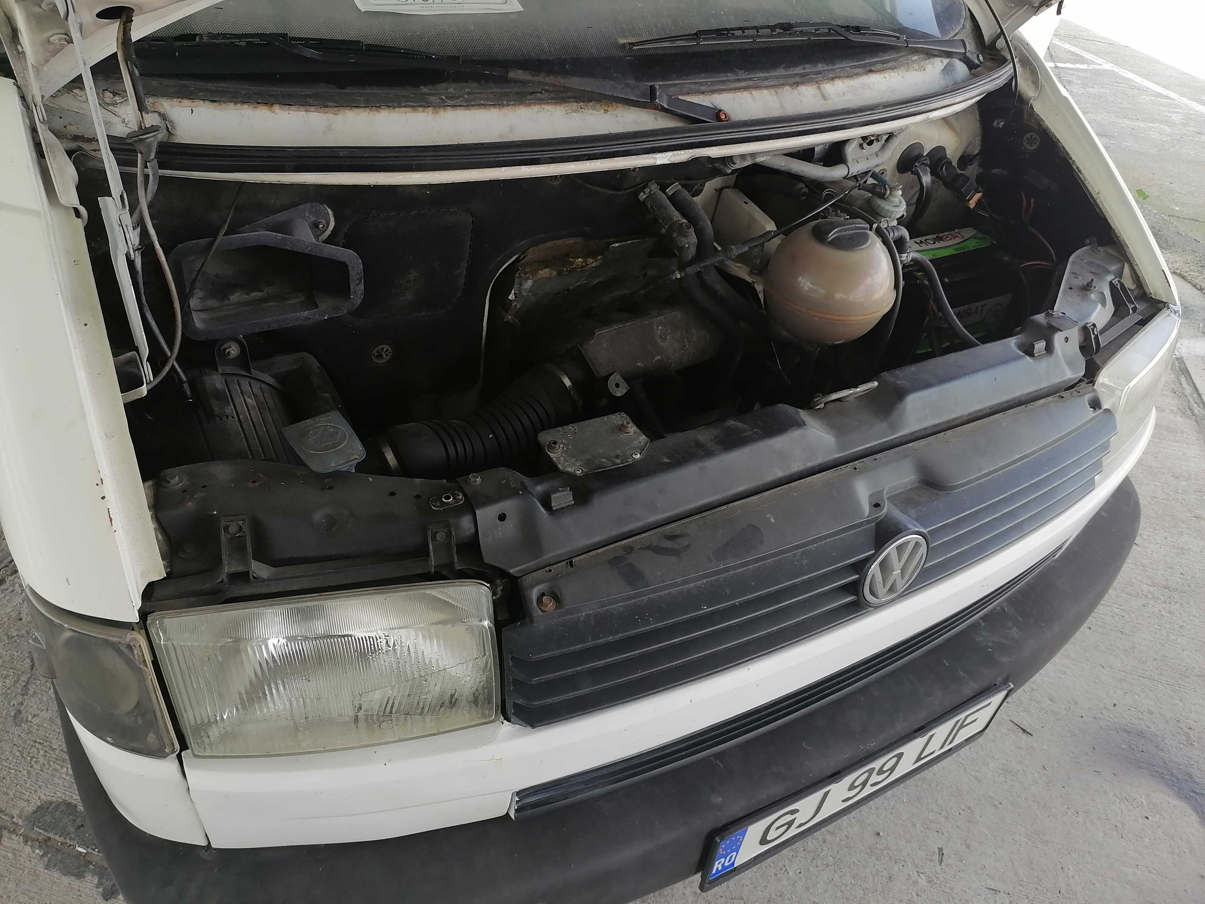 Colectie VW  T4 motor 1.9TDi 90 cai classic 8+1 in acte autoturism