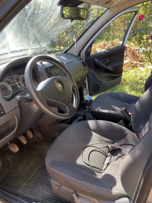 Vand fiat albea 2007
