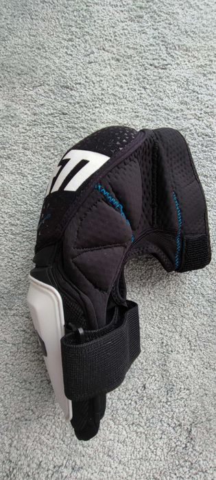 Leatt 3DF Hybrid S/M – genunchiere motocross / enduro – premium