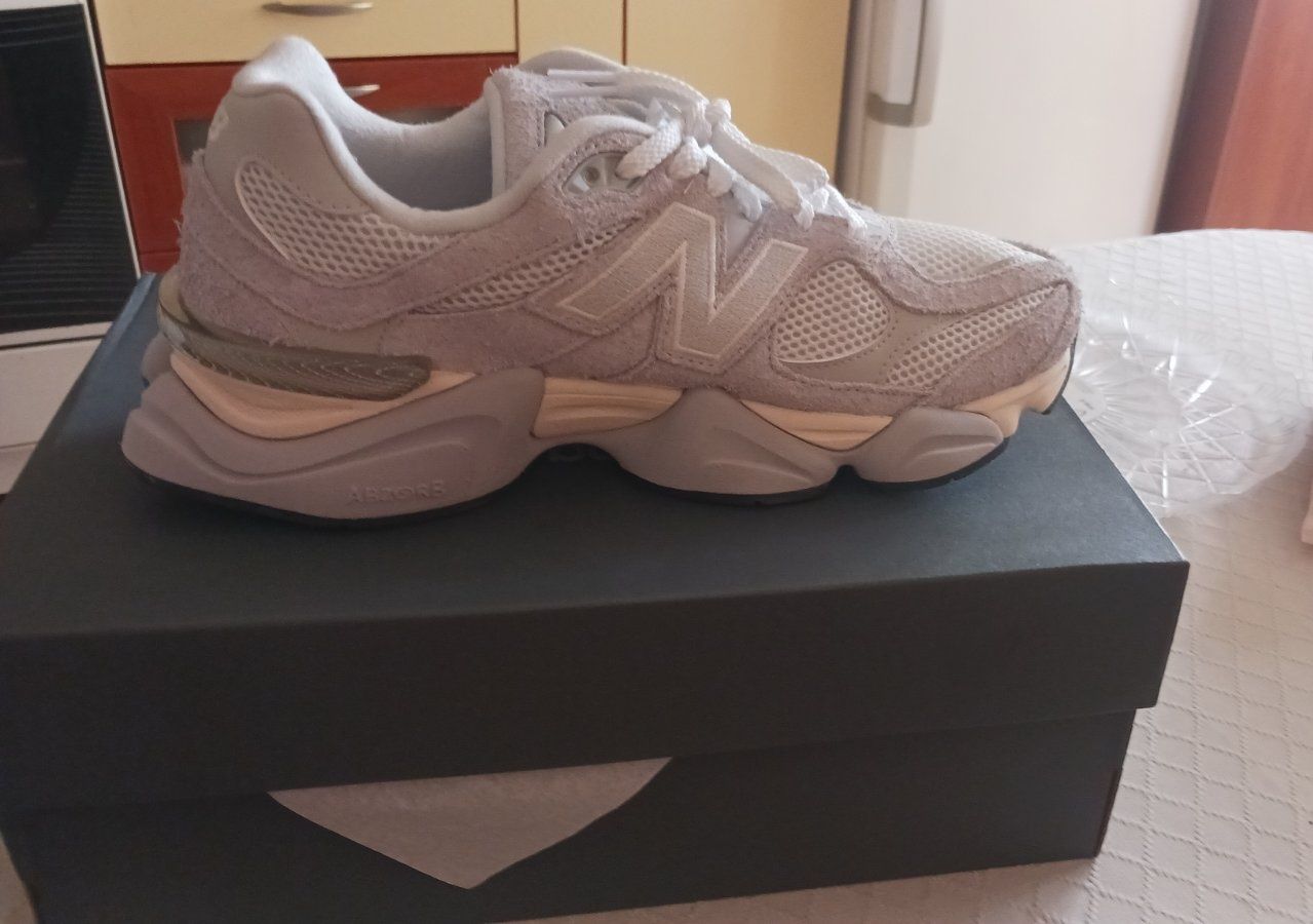 New balance 9060