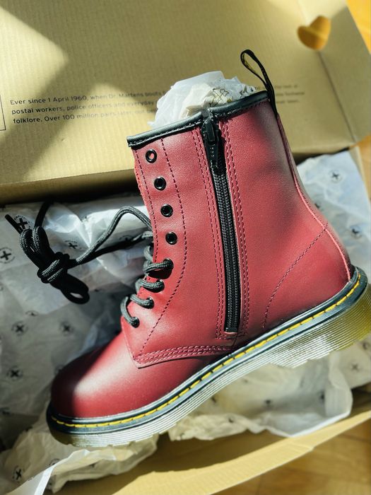 Dr. Martens 1460 Cherry red
