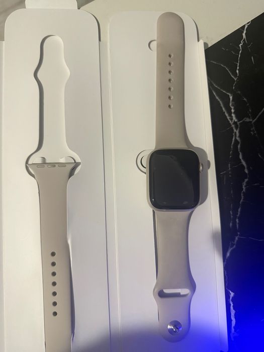 Vând ceas cu n stare foarte bună