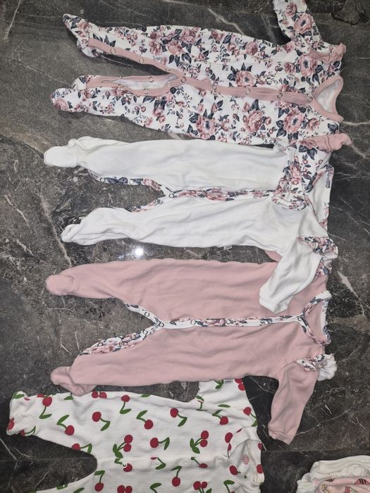 Лот бебешки дрехи за момиче 2 - 4 месеца