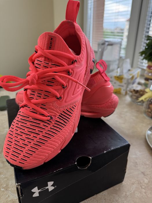 Under- Armour дамски