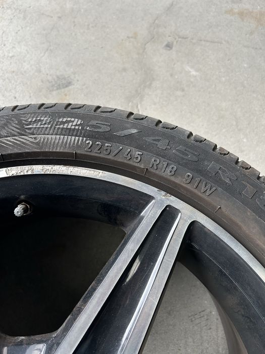 Anvelope vara 225/45/18 245/40/18