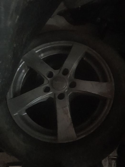 Vând jante audi original r16