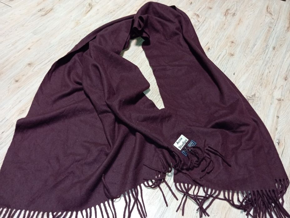 Aigner, Massimo Dutti,Gucci,Rains,Pikolinos