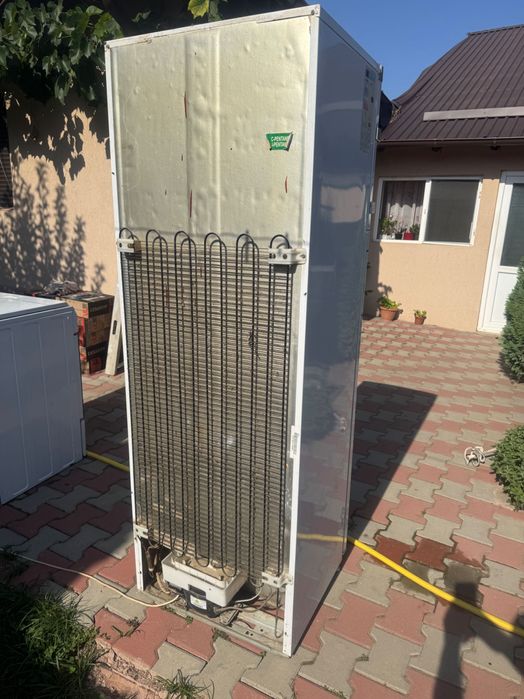 Vând frigider în stare foarte bună