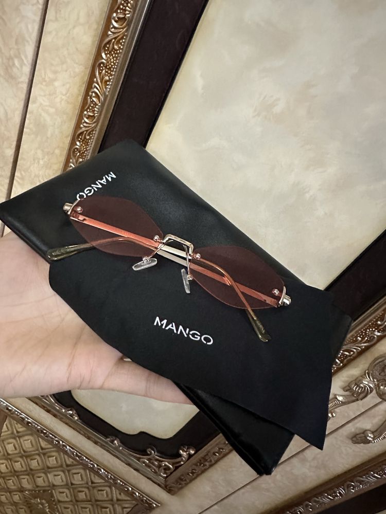 Mango ochki original