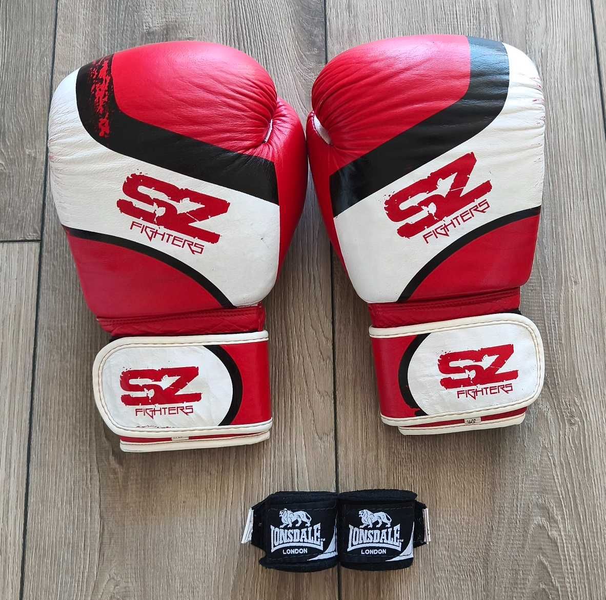 боксови ръкавици 14 oz - SZ Fighers и бинтове 3,5 м. - Lonsdale