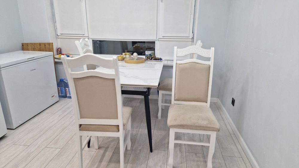 Стулья для кухни в количестве 6 штук продаётся в связи переездом