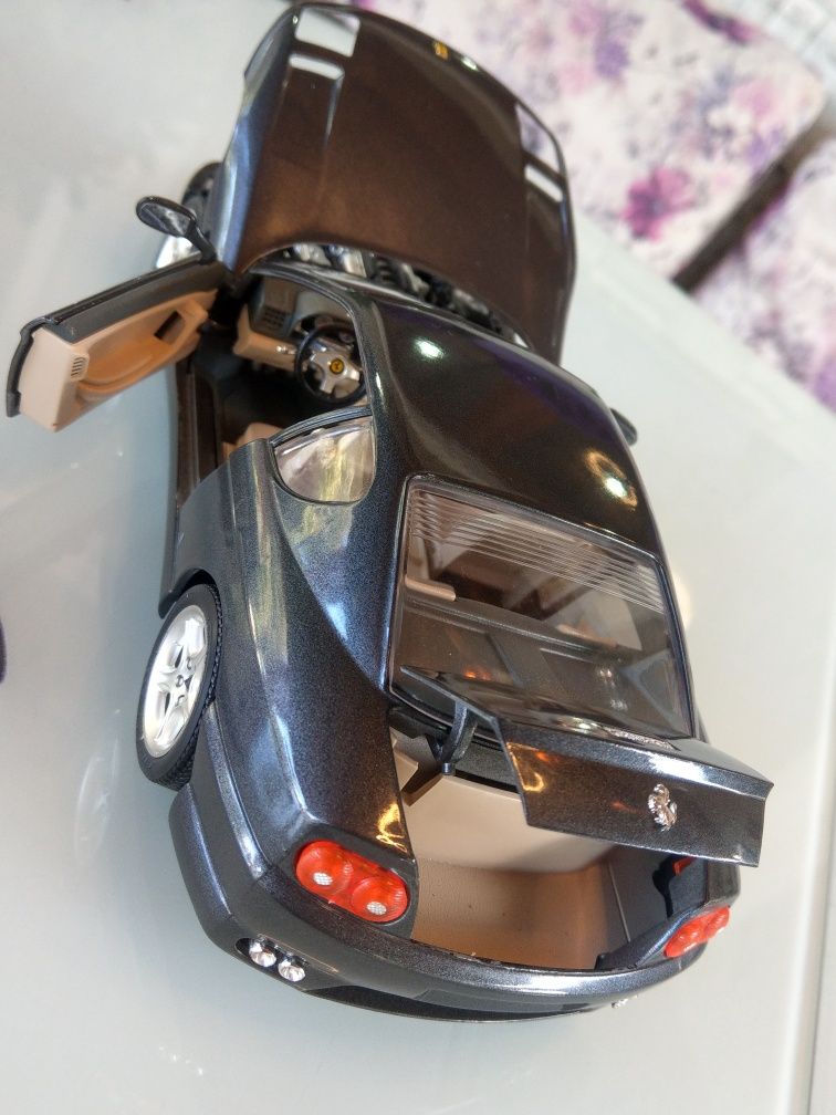 Метален модел на Ferrari 456GT 1992г