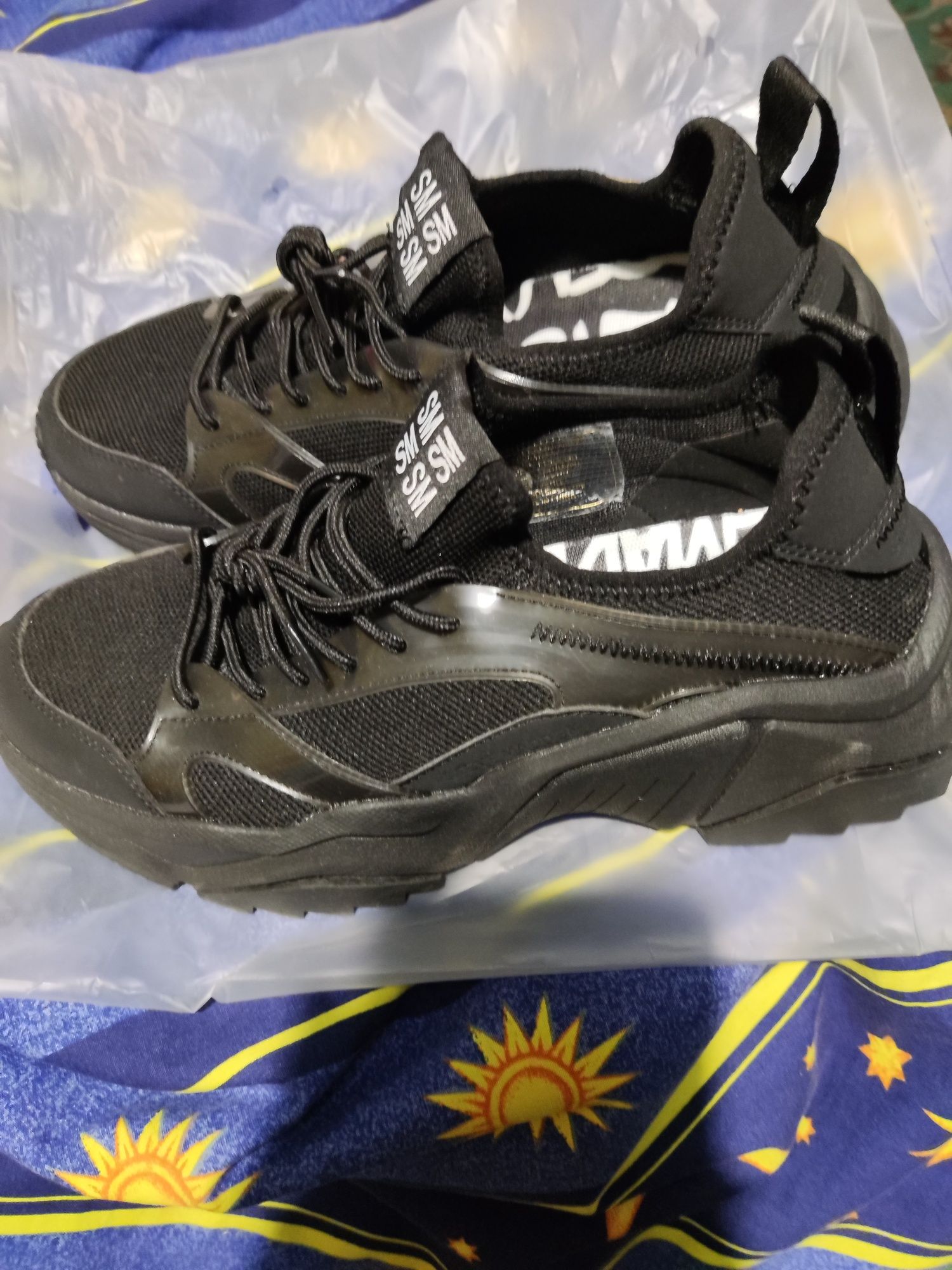 Маратонки STEVE MADDEN 41номер