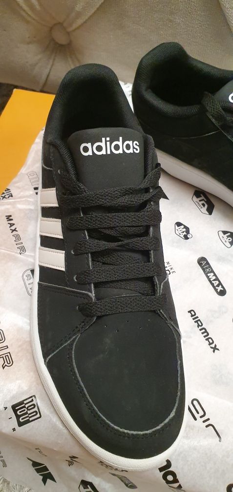 Adidasi ADIDAS 100 lei