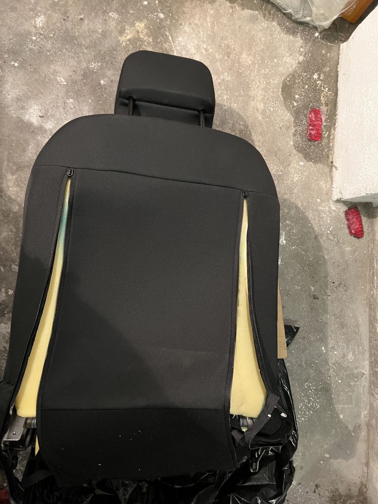 Husa sezut si spatar scaun sofer dacia duster