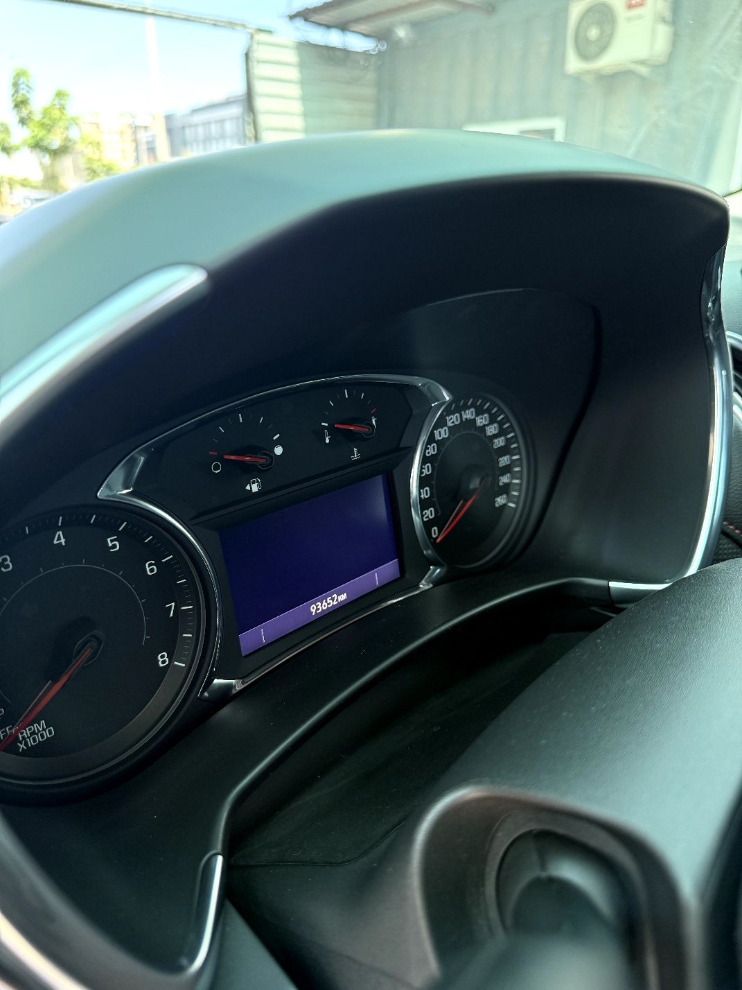 Chevrolet EQUINOX.