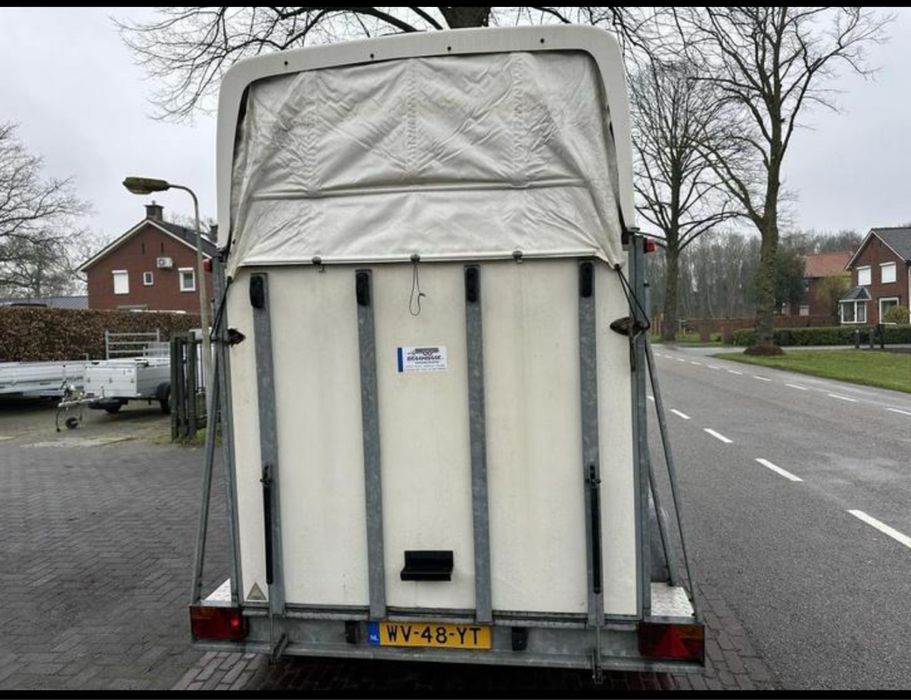 Remorcă transport cai / animale